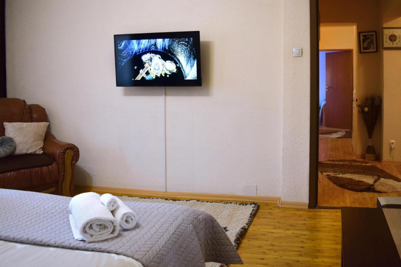 Central Park Apartment Turda Extérieur photo