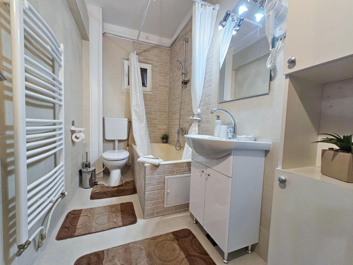 Central Park Apartment Turda Extérieur photo